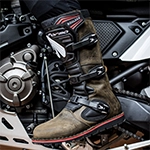 • รองเท้า/BOOTS